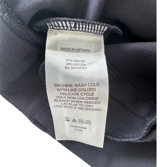 Quince NWOT Ultra-Stretch Ponte Flare Leg Pants Women’s Navy Size S - Picture 6 of 7